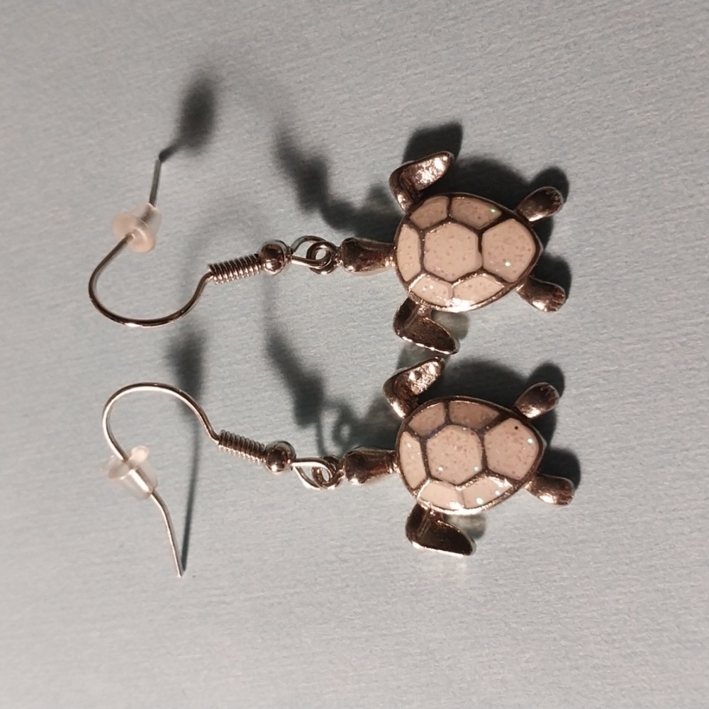 Silver turtle earrings - Picture 1 of 1